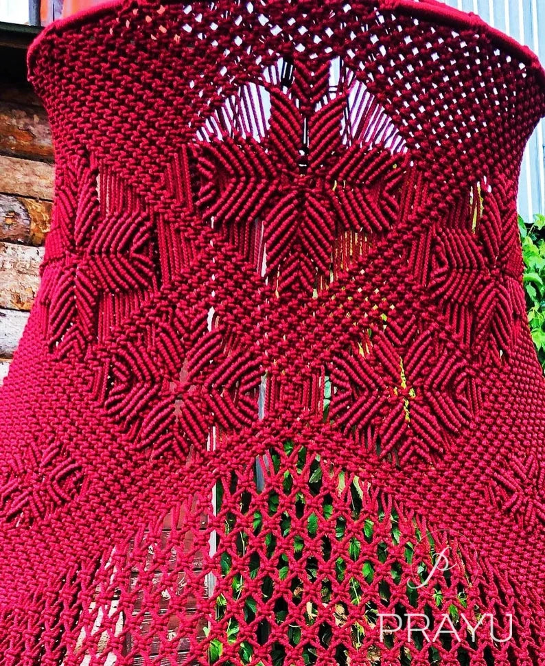 ❤️ Make a Bold Statement with Our 60-Inch Red Rose Boho Swing