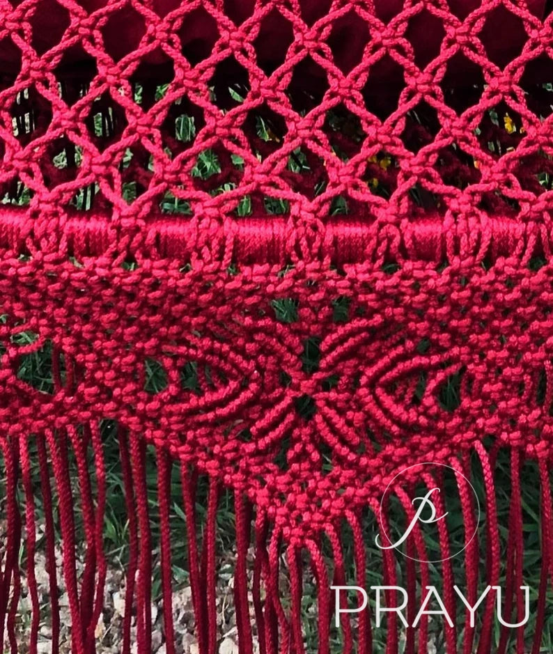 ❤️ Make a Bold Statement with Our 60-Inch Red Rose Boho Swing