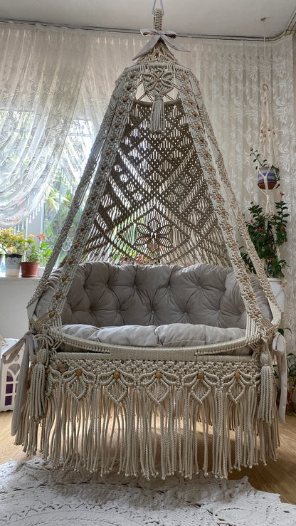 Breathe in Serenity with Our 40-Inch Pine Green and Grey Hanging Swing
