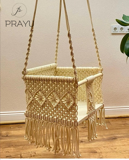 💛 Wrapped in Gold – A Swing Made for Precious Beginnings